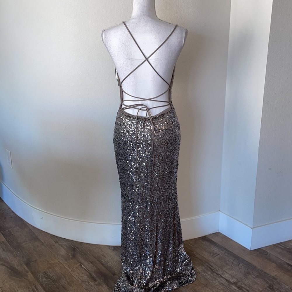 Aqua Gown - Picture 5 of 7